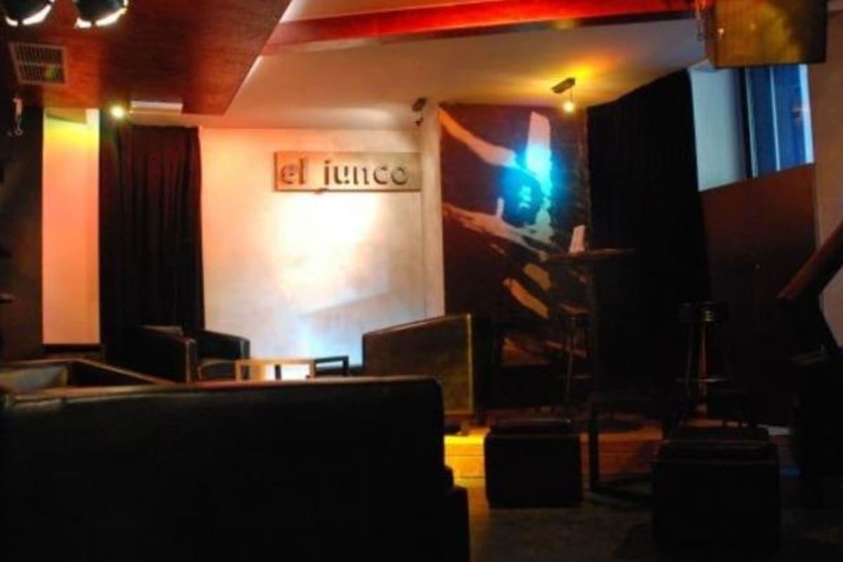 El Junco Live Music