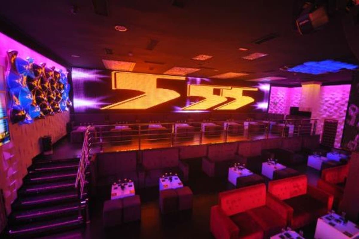 555 Famous NightClub