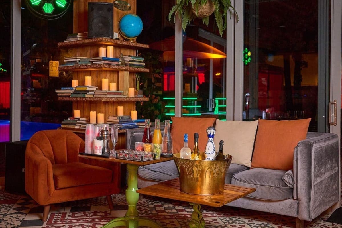 SLS Pool Party at Hyde Beach