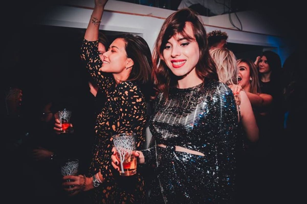 Maison Blanche Club Montaigne