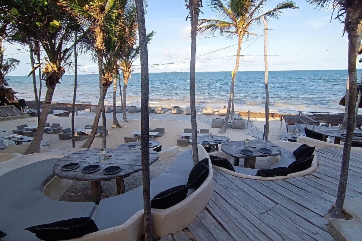 Papaya Playa Beach Club